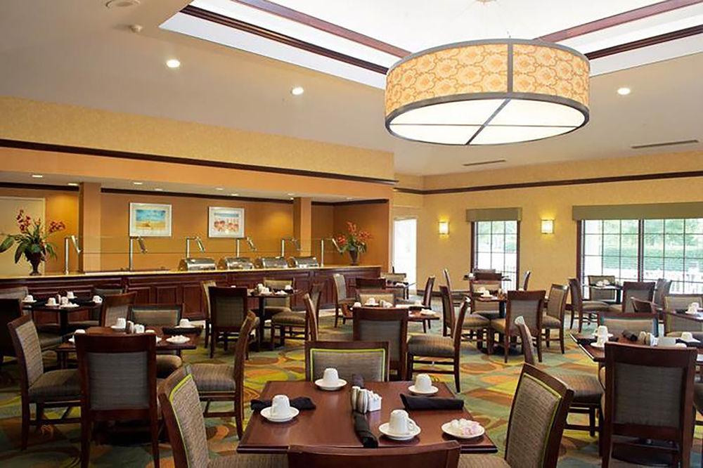 Delta Hotels By Marriott Norfolk Airport Exterior photo
