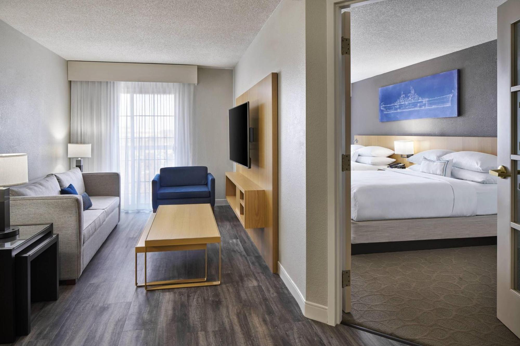 Delta Hotels By Marriott Norfolk Airport Exterior photo
