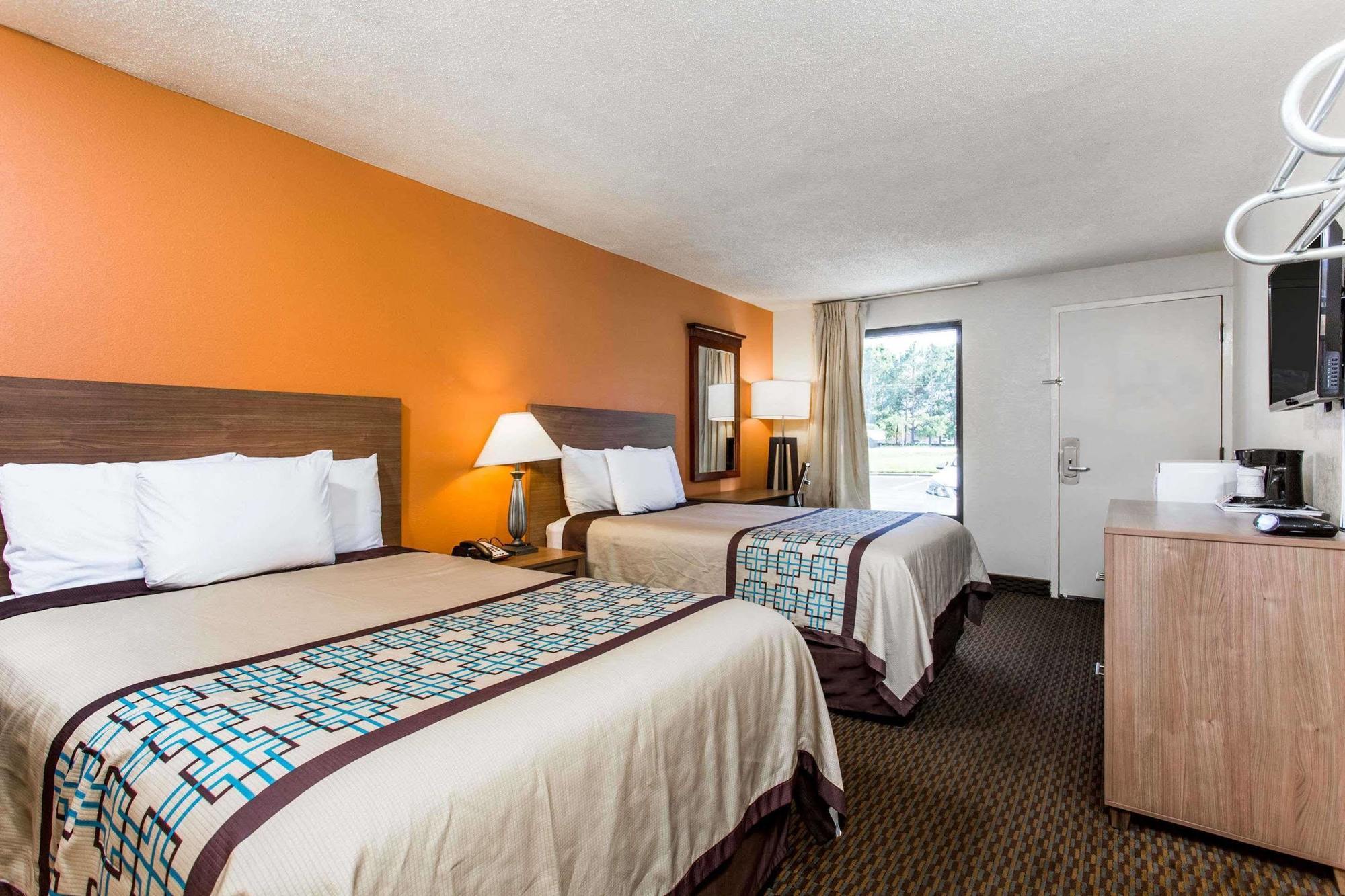 Delta Hotels By Marriott Norfolk Airport Exterior photo