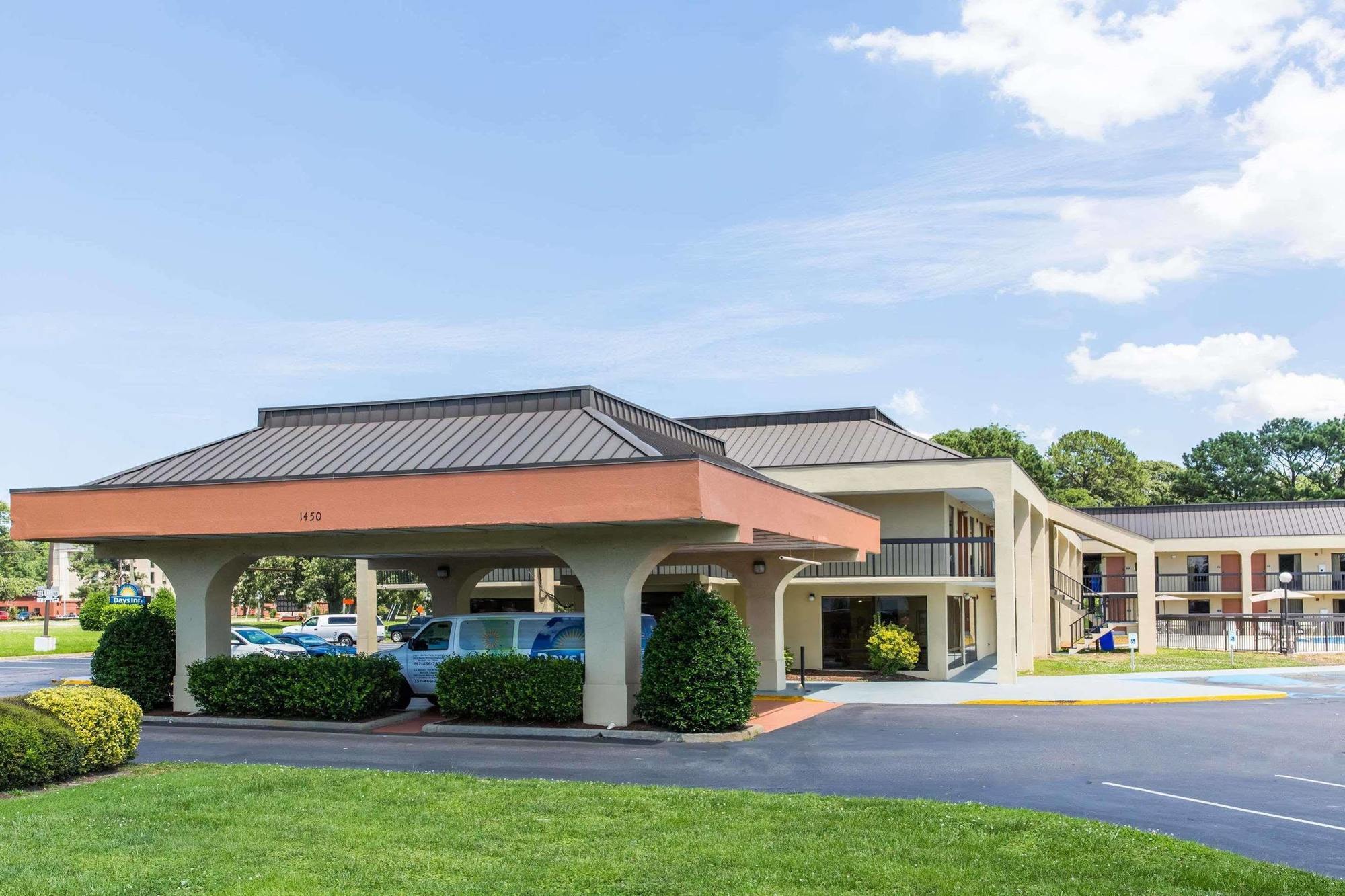 Delta Hotels By Marriott Norfolk Airport Exterior photo